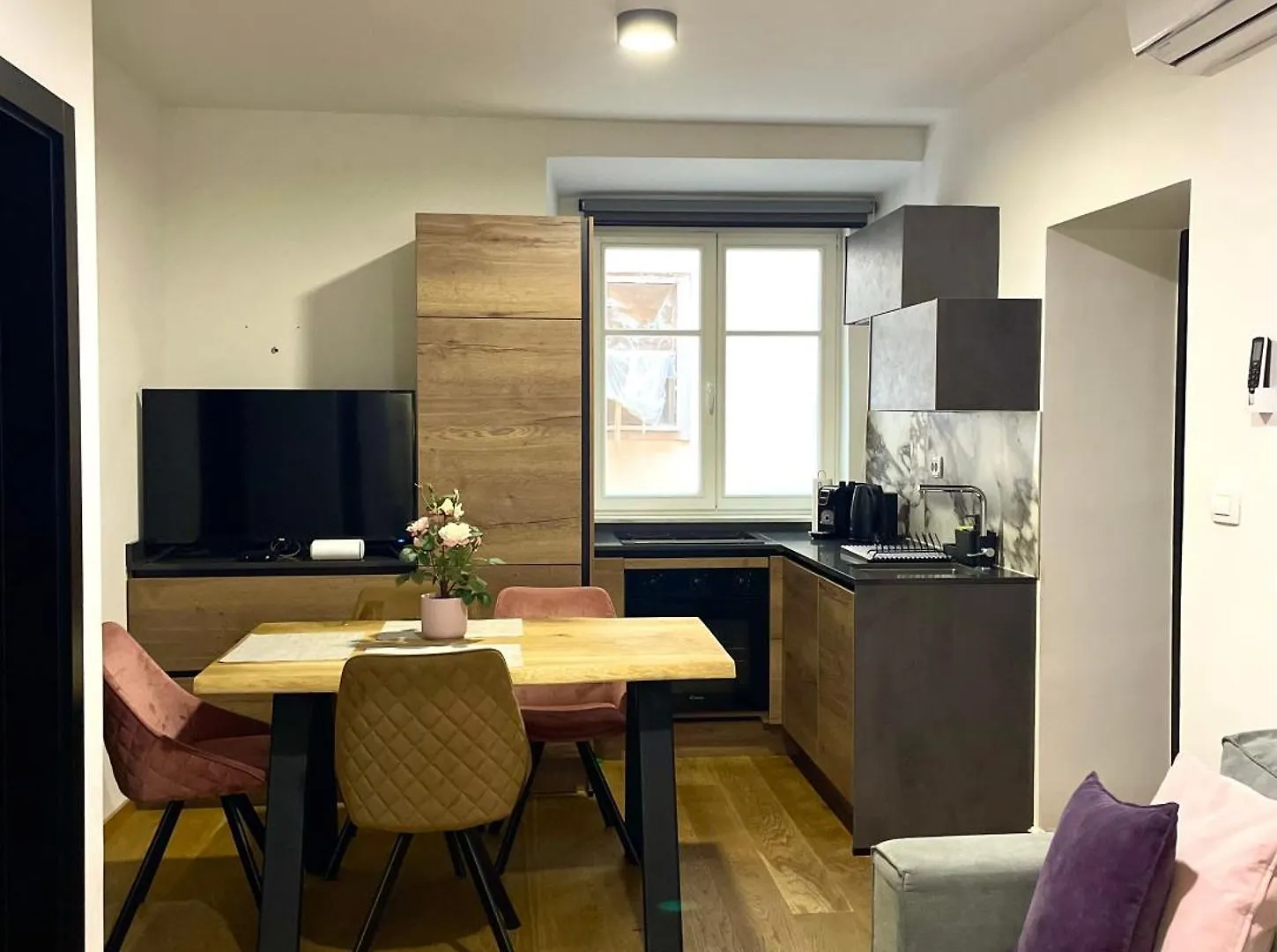 Khan Apartments 2 Ljubljana